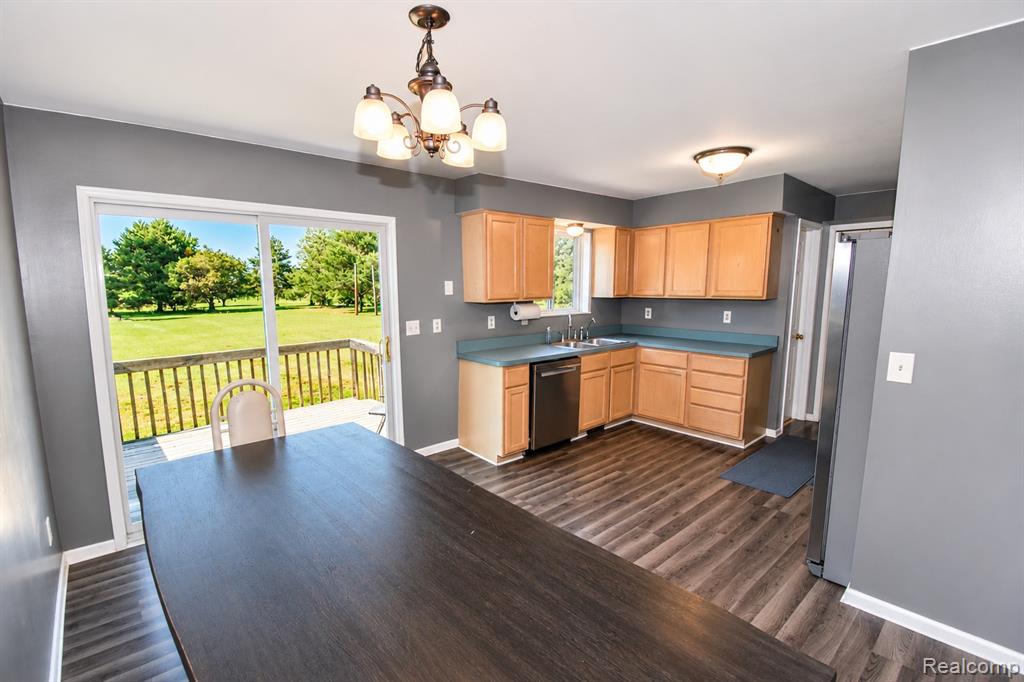 5424 Cook Road, Swartz Creek, MI 48473 — Photo 8