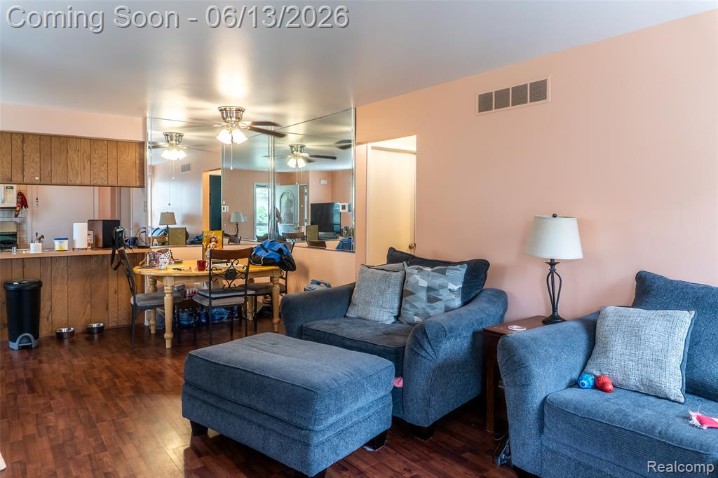 1442 Mariner Drive, Walled Lake, MI 48390 — Photo 10