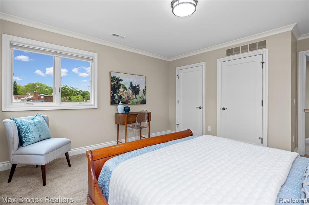 18341 Warwick Street W, Beverly Hills, MI 48025 — Photo 43