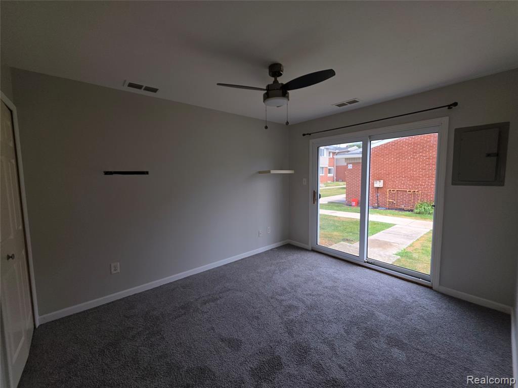 8066 Coventry Street, Westland, MI — Photo 15