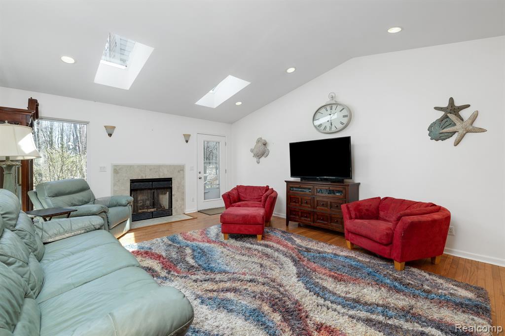 7312 LINDEN Road, Fenton, MI 48430 — Photo 17