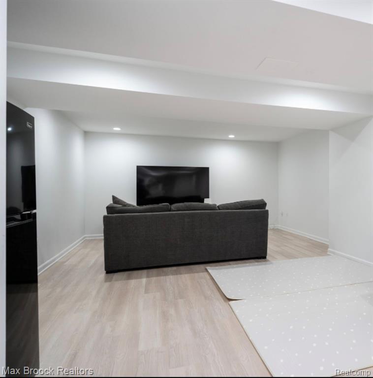 4344 Gateway Circle, West Bloomfield, MI — Photo 30