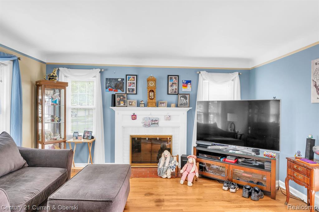 626 N YORK Street, Dearborn, MI 48128 — Photo 6