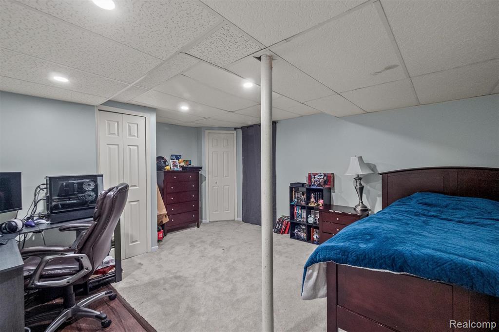 4041 TWIN LAKES Court, Shelby Twp, MI 48316 — Photo 45