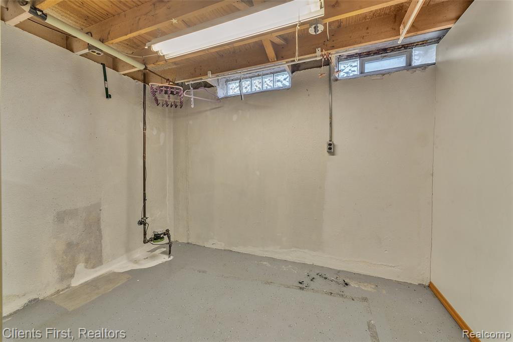 41527 Hamlin Street, Belleville, MI 48111 — Photo 28