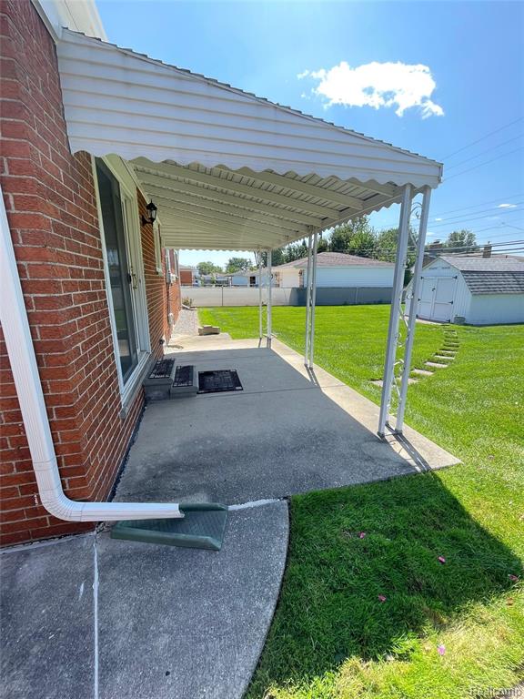 32827 DOVER Avenue, Warren, MI 48088 — Photo 74