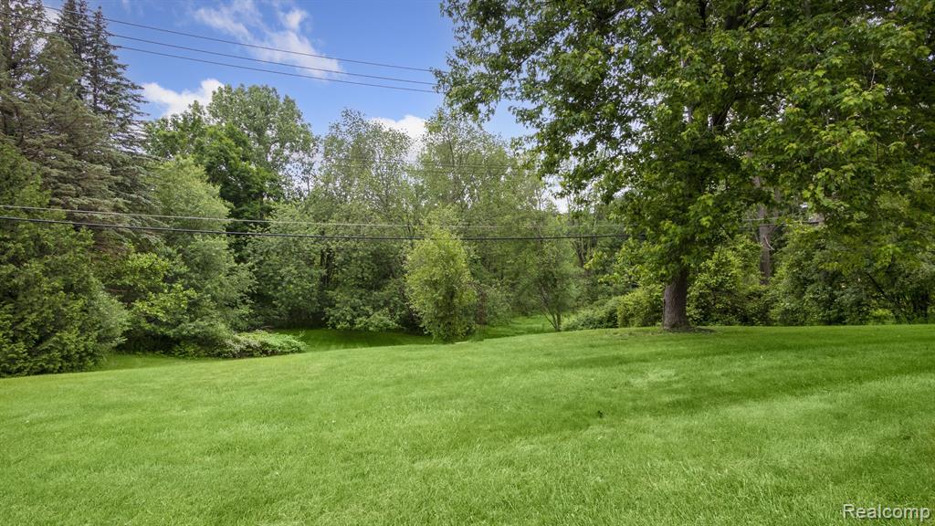 4845 KEITHDALE Lane, Bloomfield Hills, MI 48302 — Photo 36