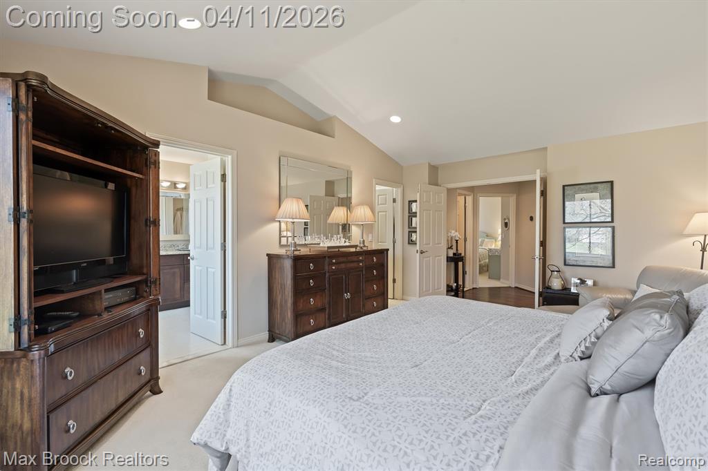 5010 Lake Vista Drive, West Bloomfield, MI 48323 — Photo 14