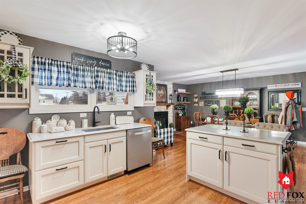 751 WILLIAMSBURG Drive, Caro, MI 48723 — Photo 12