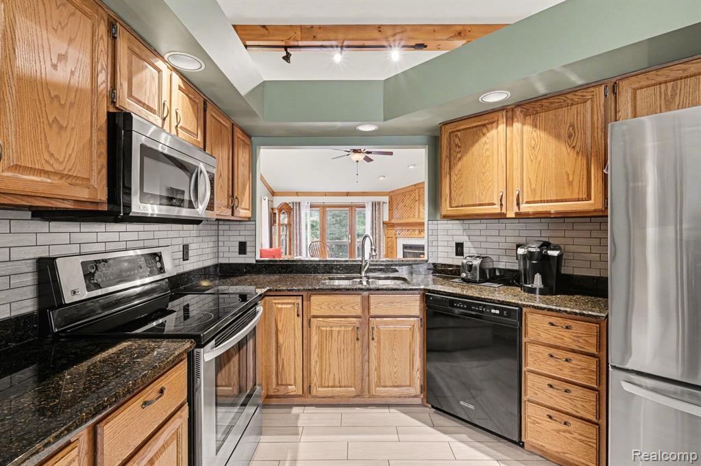 8062 Sawgrass Trail, 25, Grand Blanc, MI 48439 — Photo 8