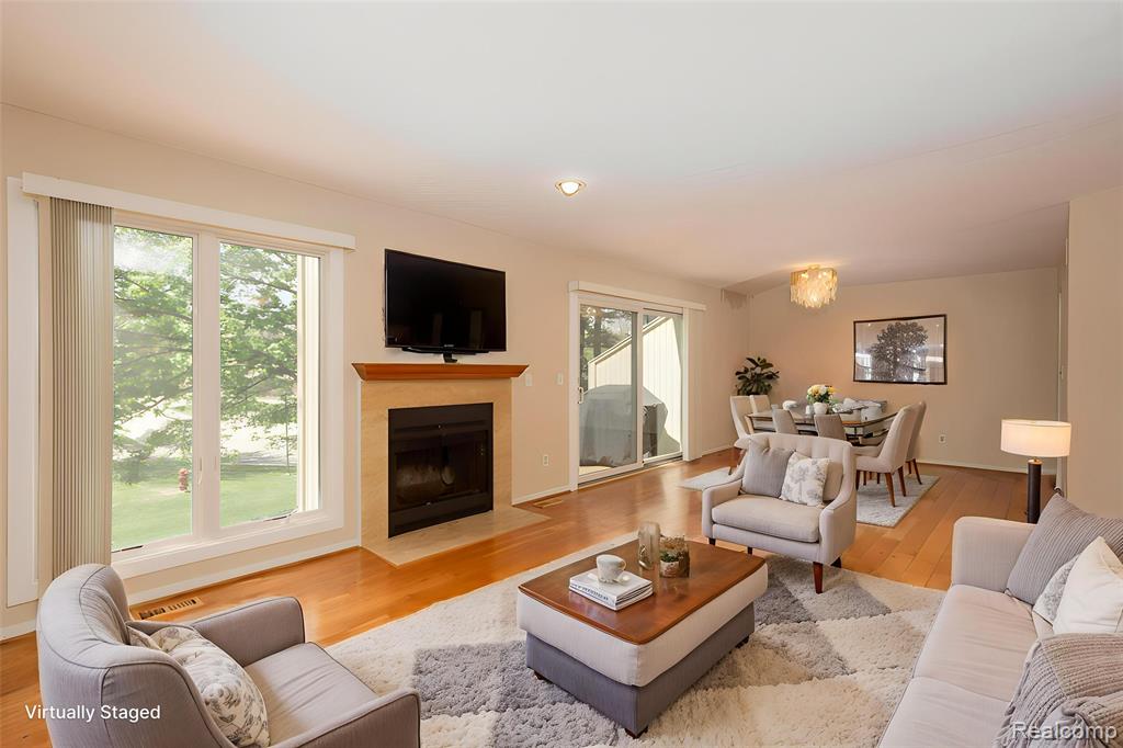 4343 Foxpointe Drive, West Bloomfield, MI 48323 — Photo 3