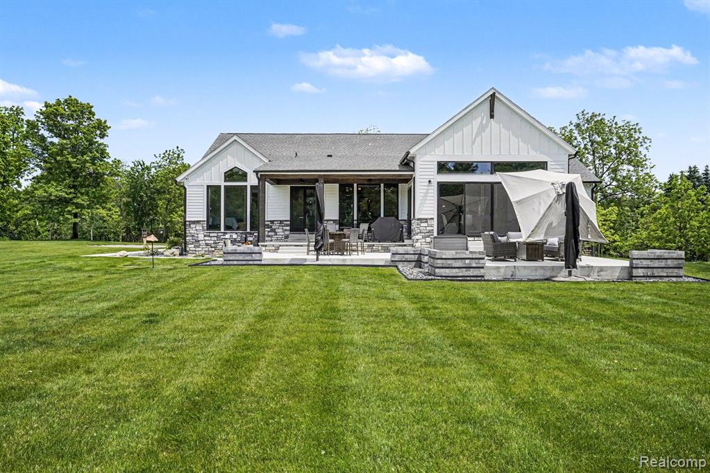 5015 Birch Drive, Davisburg, MI 48350 — Photo 43
