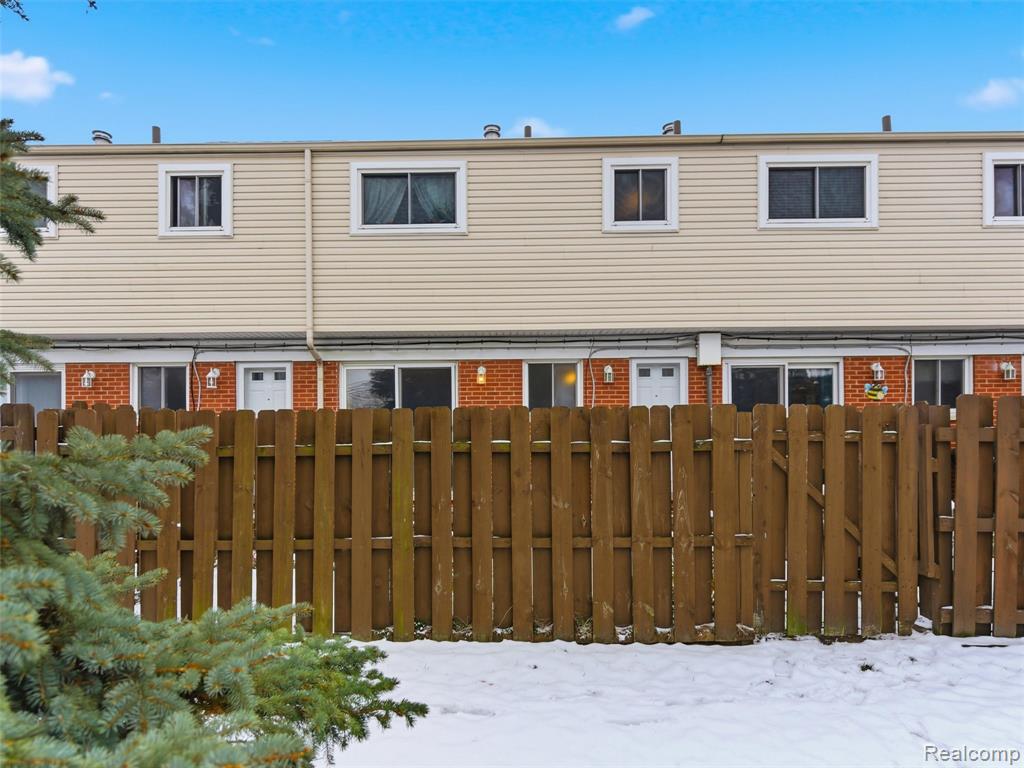 8207 Dartmouth Avenue, Warren, MI 48093 — Photo 21