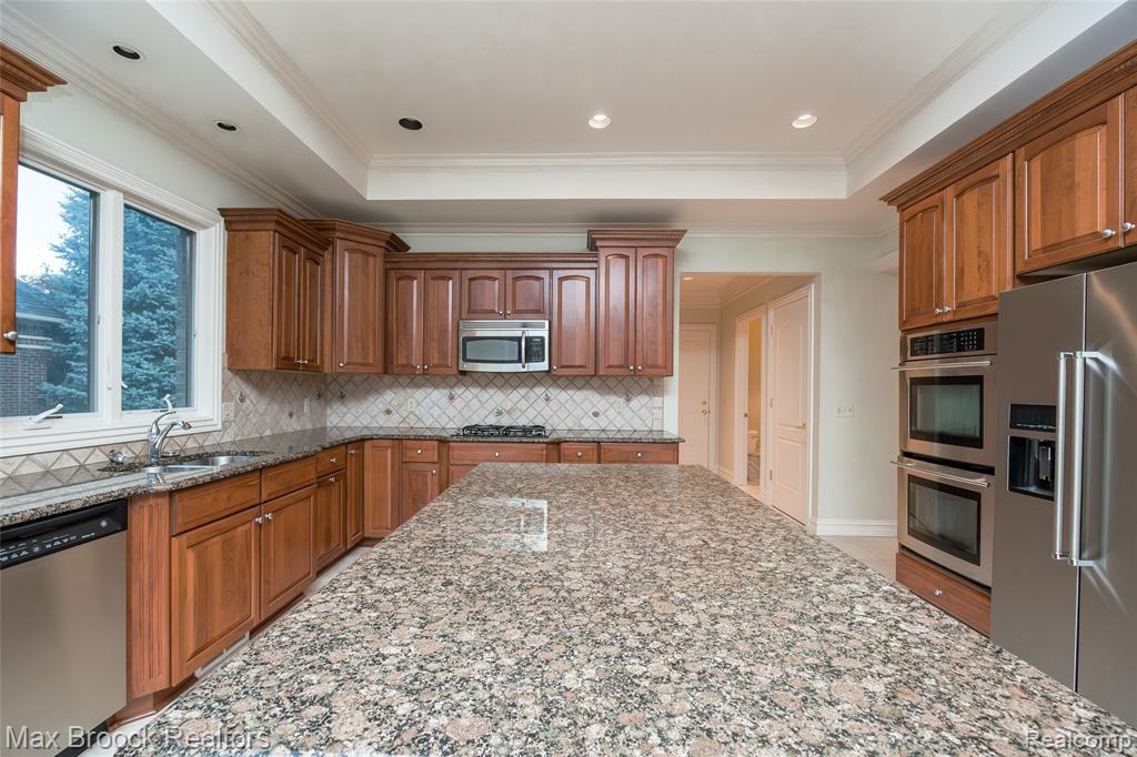 52221 Chickadee, Shelby Twp, MI 48315 — Photo 55