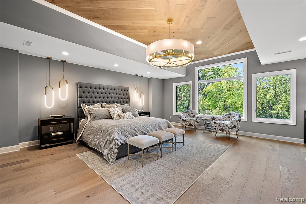 3268 Willis Drive, Oakland, MI, 48306