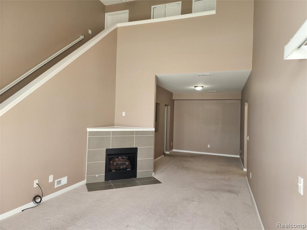 18106 Addington Drive, Commerce Twp, MI 48390 — Photo 7