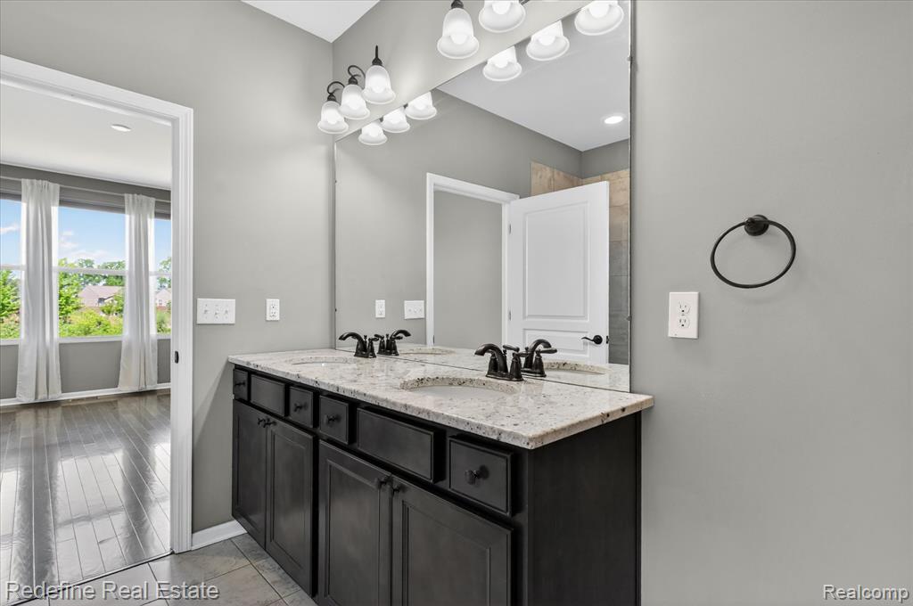 49916 Alden, Canton, MI 48188 — Photo 22