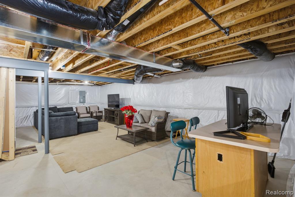 50682 Beckett Court, Macomb, MI, 48044