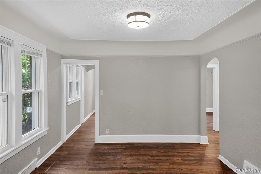 9297 McKinney Street, Detroit, MI 48224 — Photo 11