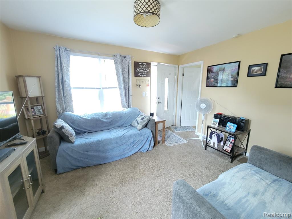 5869 Hipp Street, Taylor, MI 48180 — Photo 25