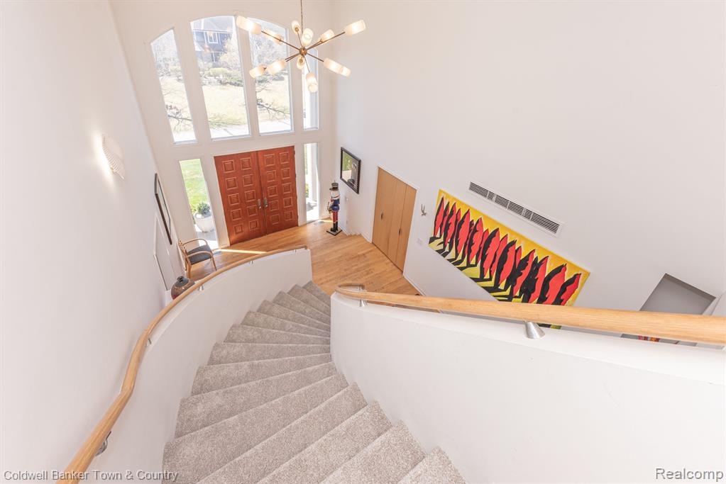 9945 ROLLING GREENS Drive, Pinckney, MI 48169 — Photo 34