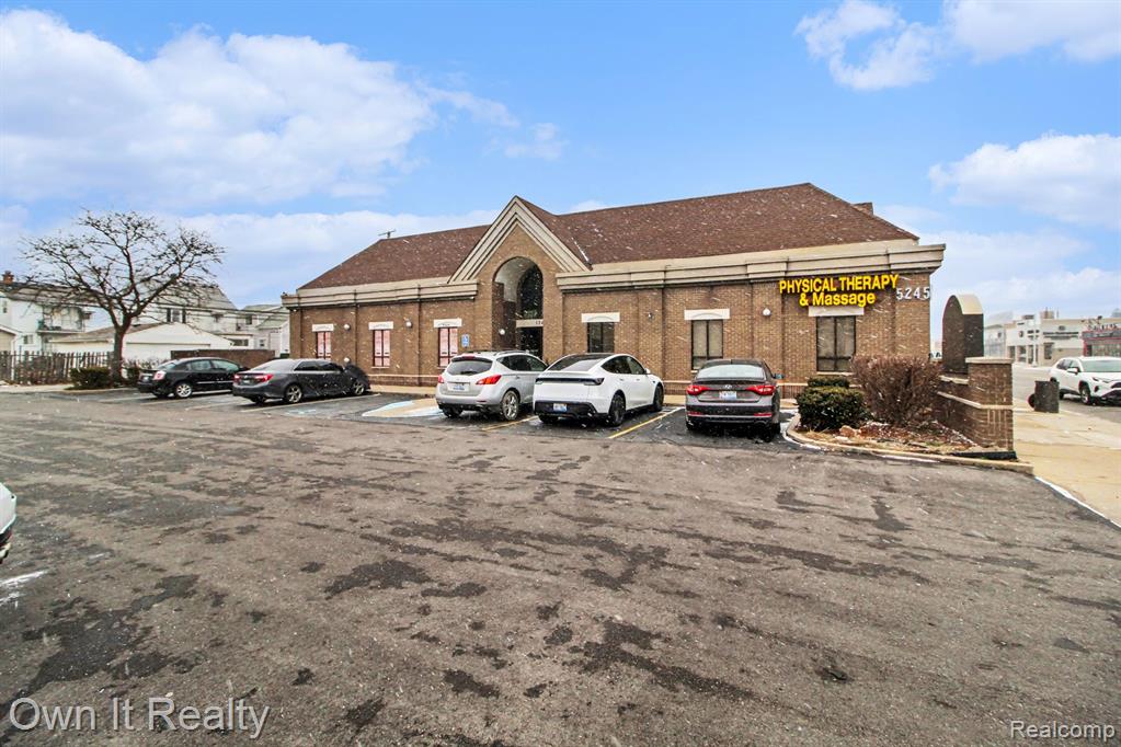 5245 Schaefer Road, Dearborn, MI 48126 — Photo 5
