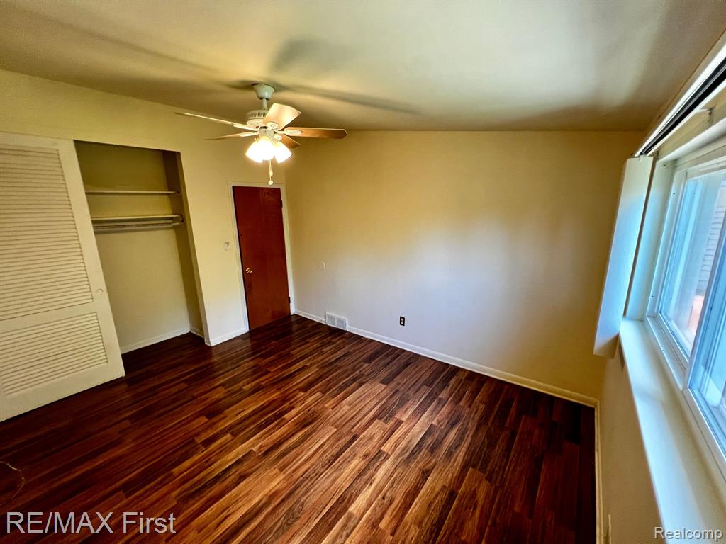 31030 E COUSINO Drive N, Warren, MI 48092 — Photo 11