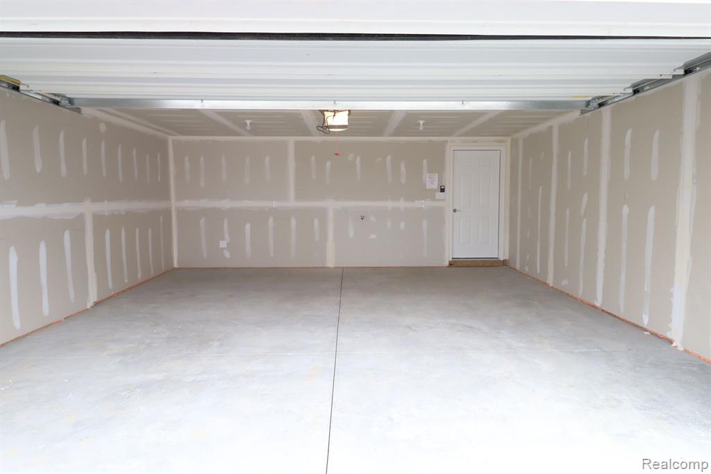 49575 LANTERN Way, Canton, MI 48188 — Photo 26