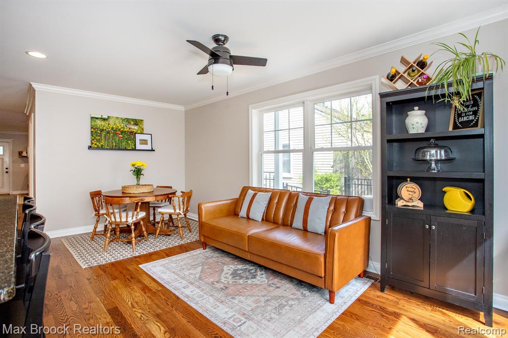 924 N Maple Avenue, Royal Oak, MI 48067 — Photo 19