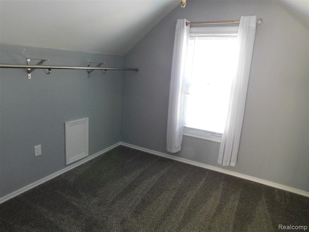 408 S CHOCOLAY Avenue, Clawson, MI — Photo 14