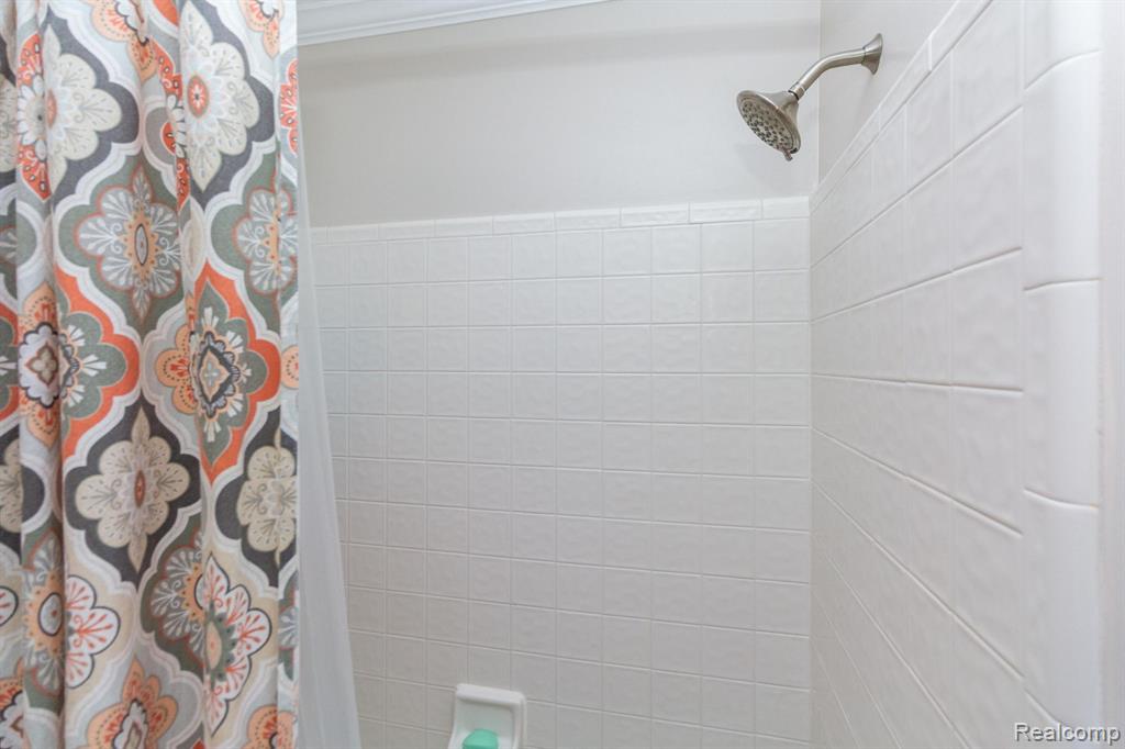45340 Lothrop Road, Canton, MI 48188 — Photo 35