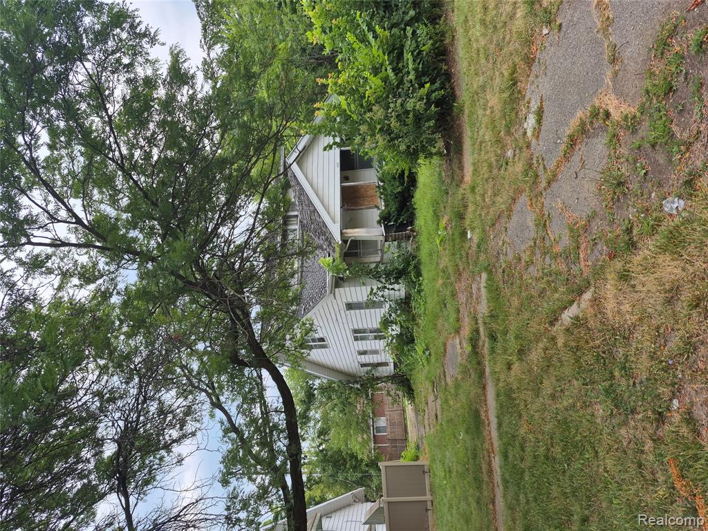 1402 Welch Boulevard, Flint, MI 48504