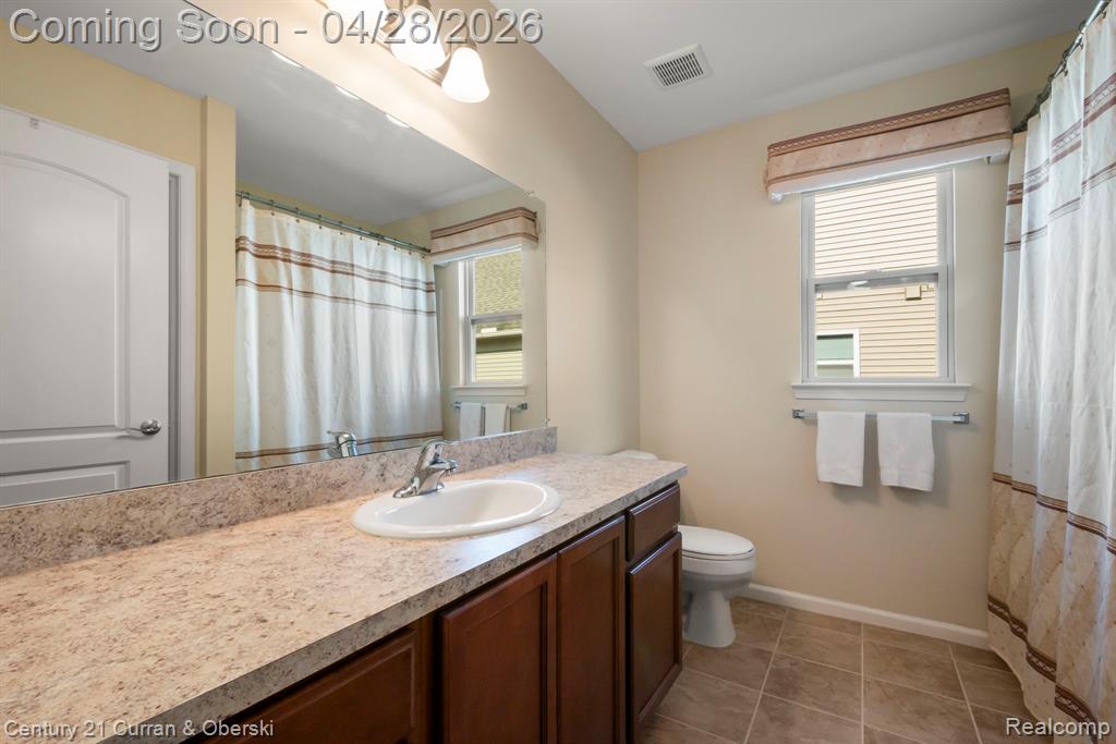 1091 Paddock Drive, South Lyon, MI 48178 — Photo 31