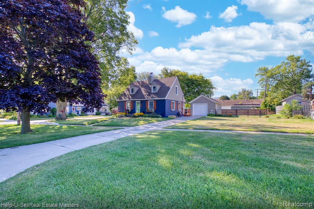 504 Garfield Street, Port Huron, MI 48060 — Photo 2