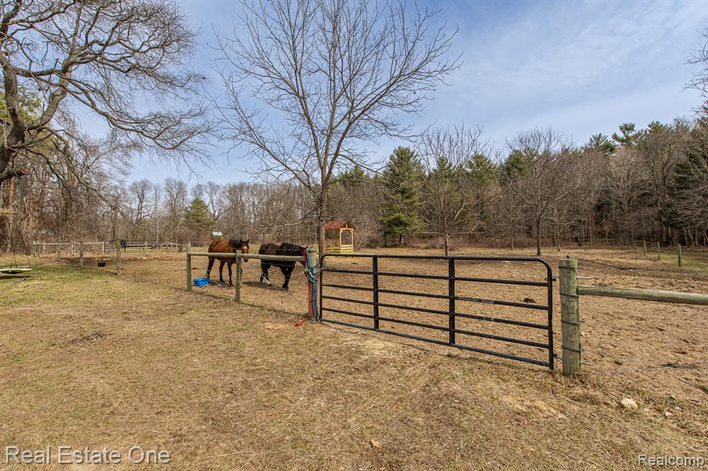 475 S Coats Road, Oxford, MI 48371 — Photo 33