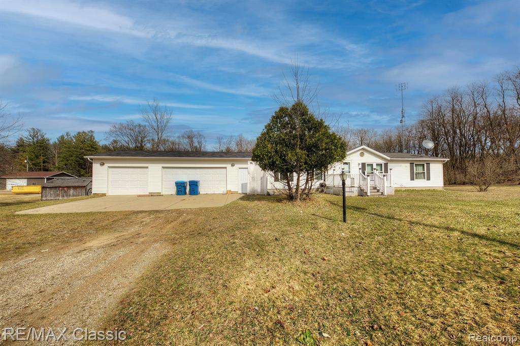 4626 WALTAN Road, Vassar, MI 48768 — Photo 15