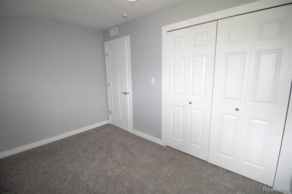 5480 OAK PARK Drive, Clarkston, MI — Photo 24