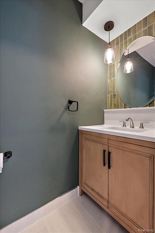 776 W LINCOLN Street, Birmingham, MI 48009 — Photo 16