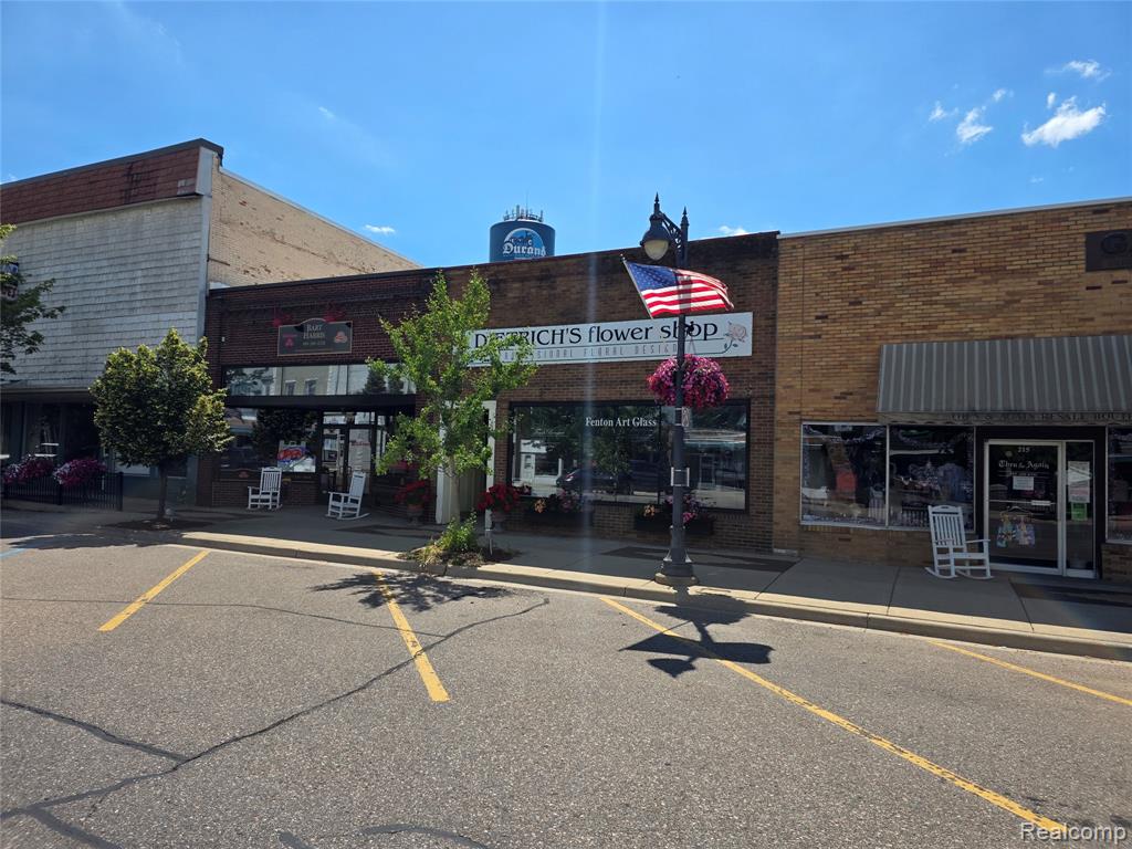 211 N Saginaw Street, Durand, MI 48429 — Photo 2