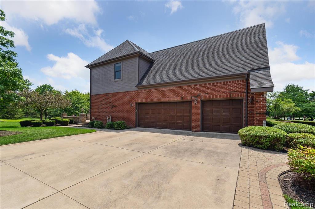 17712 PARKSHORE Drive, Northville, MI 48168 — Photo 9