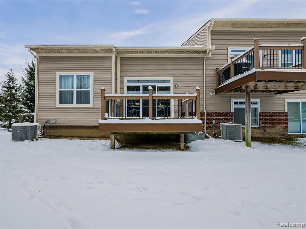 7212 Berry, West Bloomfield, MI — Photo 64