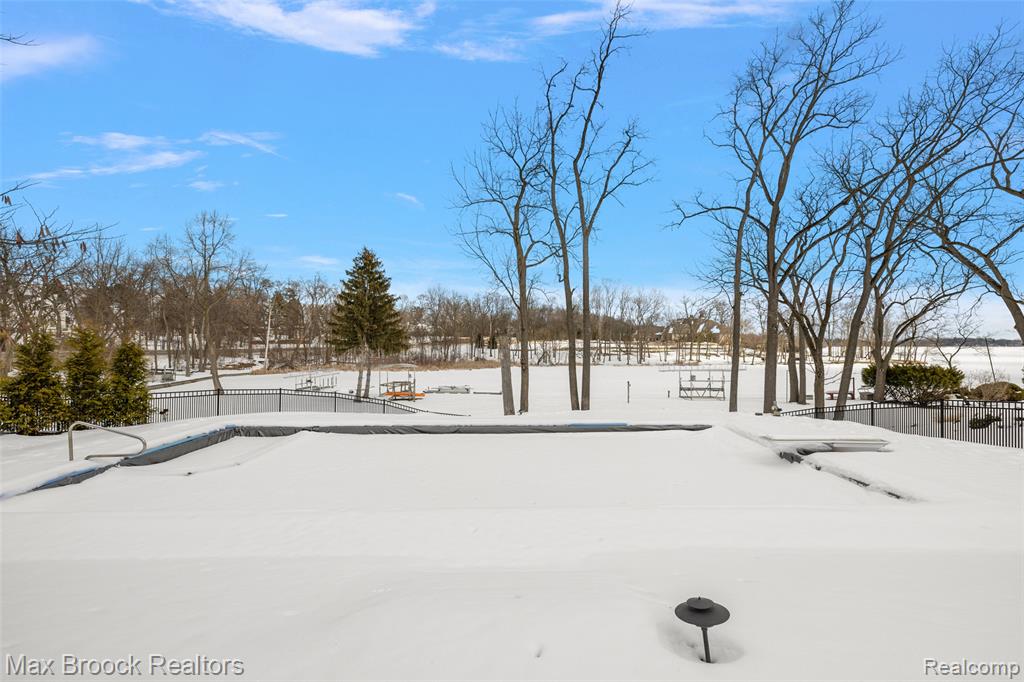 2797 Orchard Place, Orchard Lake Village, MI 48324 — Photo 28