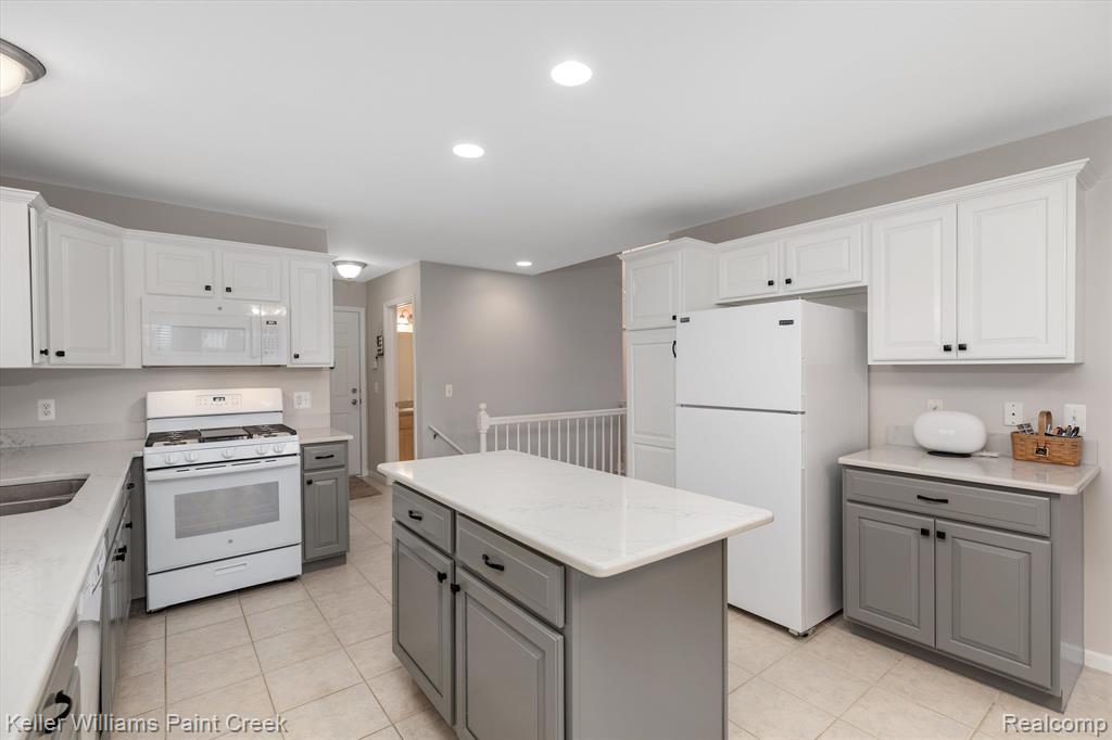 50799 MURRAY Drive, Macomb, MI 48044 — Photo 12