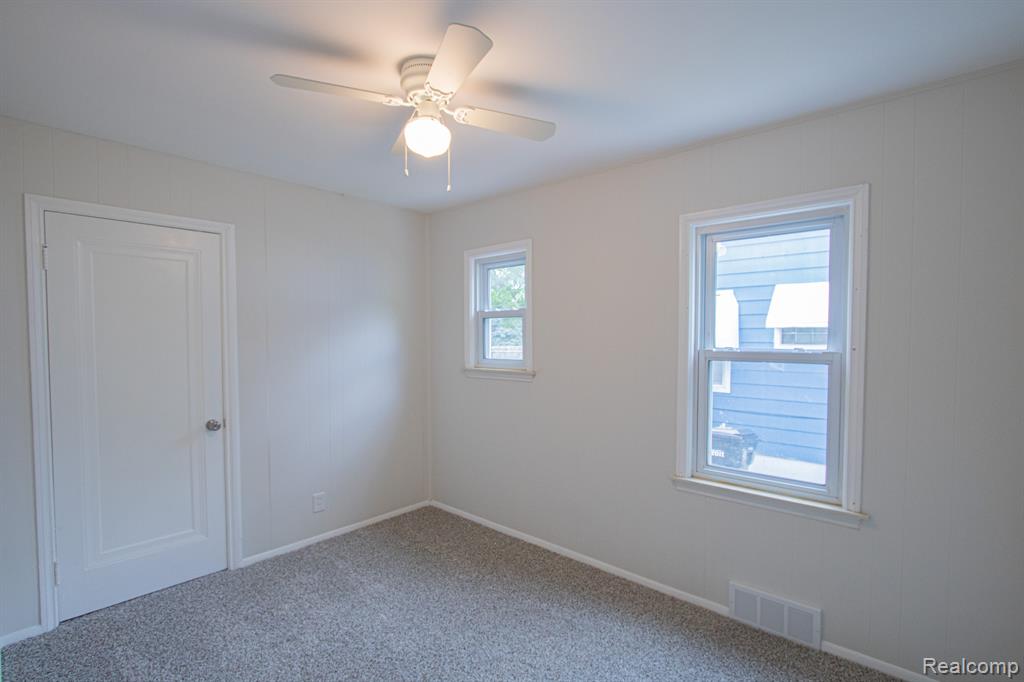 6219 Plainview Avenue, Detroit, MI 48228 — Photo 9