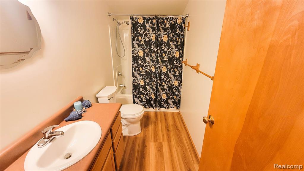 416 Crystal Lane, Roscommon, MI 48653 — Photo 13