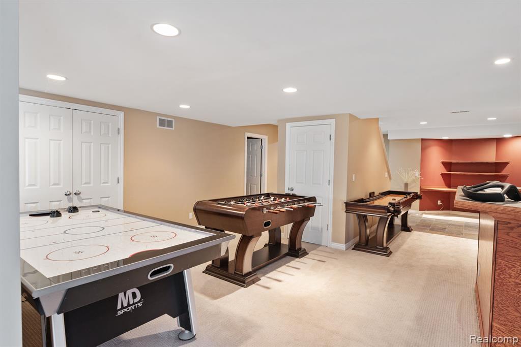 4764 WOODBINE Circle, West Bloomfield, MI 48323 — Photo 22