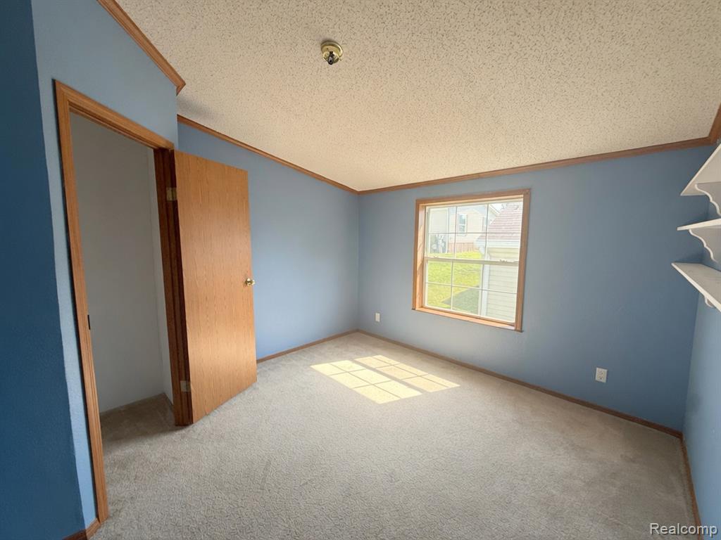 7023 Scarborough Lane, Whitmore Lake, MI 48189 — Photo 17