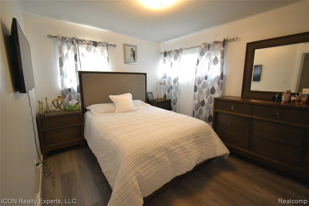 4438 Holmes Drive, Warren, MI 48092 — Photo 9