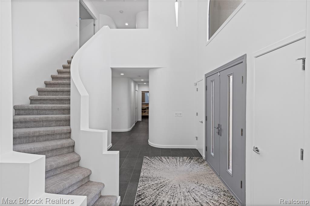 7102 Alta Vista Drive, West Bloomfield, MI — Photo 10