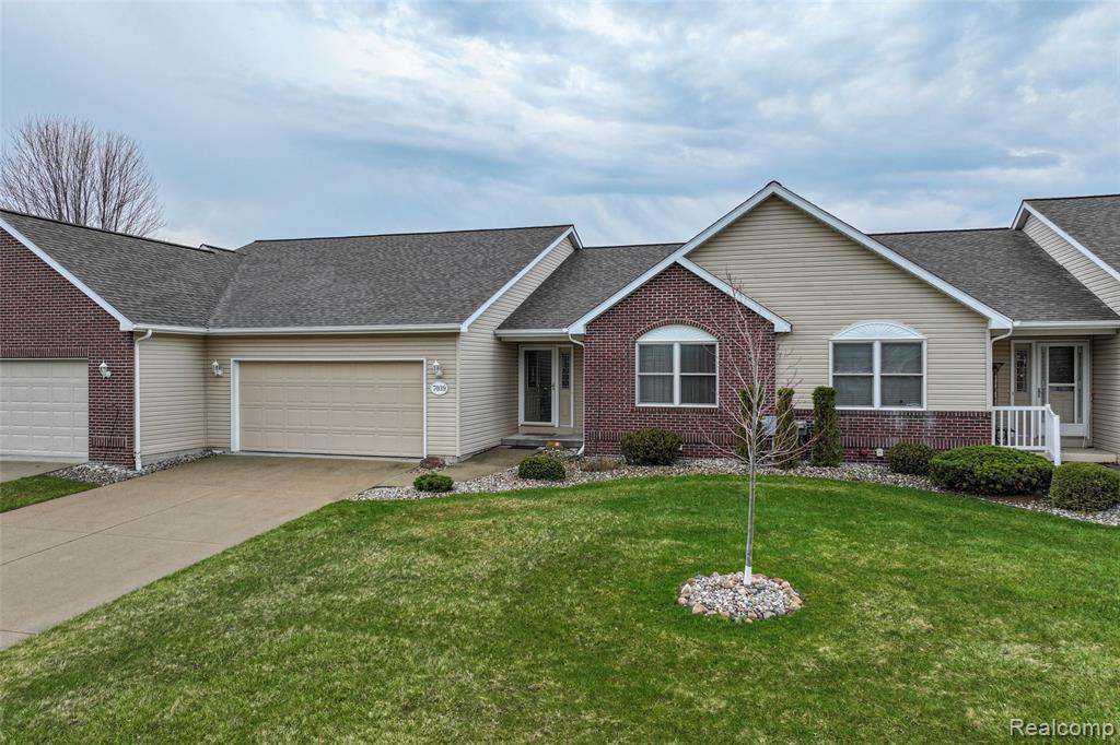 7039 Rosewood Drive, Flushing, MI 48433 — Photo 2